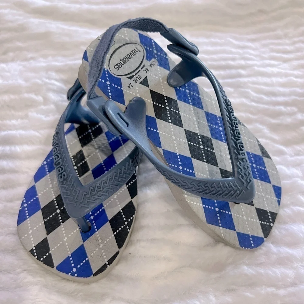 Havaianas Baby Brazil Logo Sandal in boys size 8